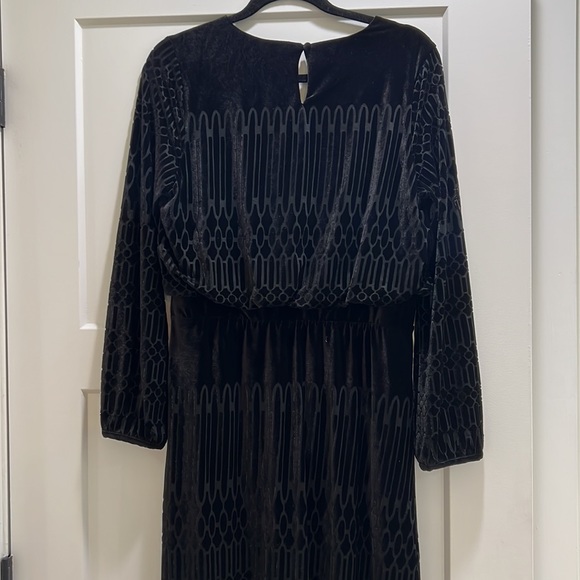 Chico’s Long Black Velvety Dress Size 1 - Picture 3 of 6